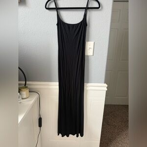 Elegant Black Maxi Dress